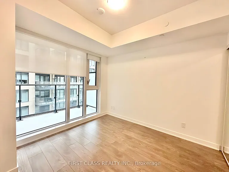 543 Richmond St W #820 — Photo 12