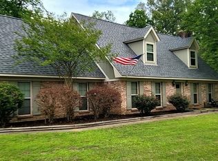 176 Rollingwood Dr, Vicksburg, MS 39183