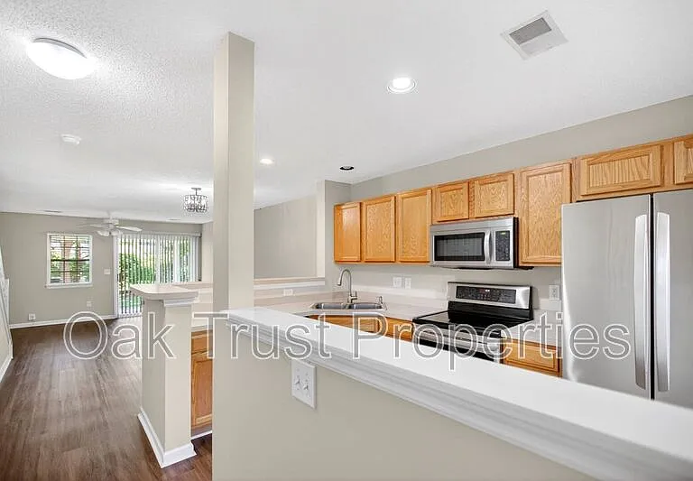 1001 Elm Hall Cir — Photo 8