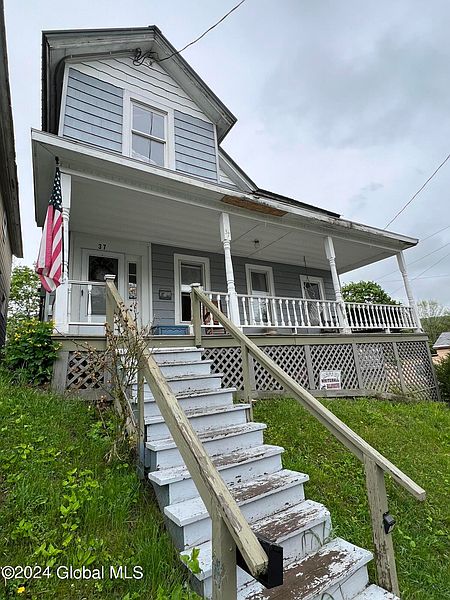 3rd image of 37 Queen Street