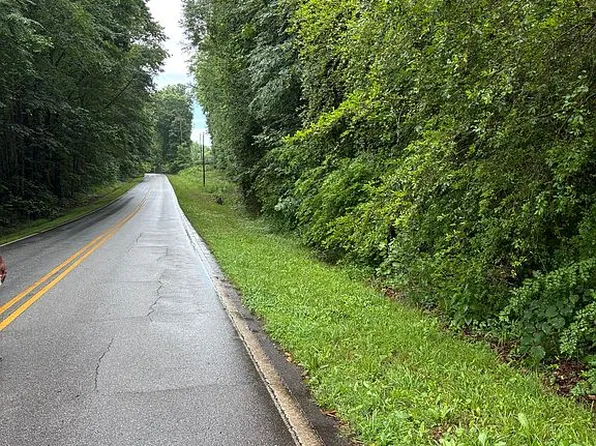 874 Carson Segars Rd, Maysville, GA 30558