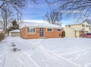 31220 Grandview Ave, Westland, MI 48186