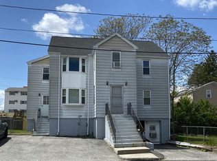 7 Benham St, Worcester, MA 01604