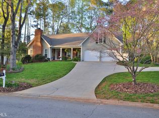 320 Walnut Grove Rd, Peachtree City, GA 30269