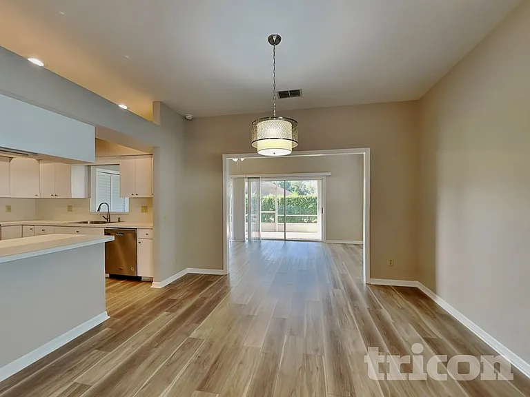 443 Sandestin Dr — Photo 3