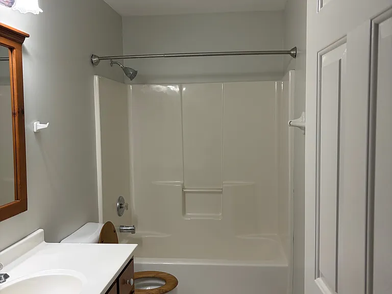 517 Conley Dr — Photo 15