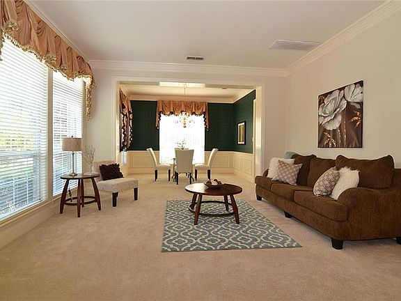 4th image of 7431 Bradford Pear Dr
