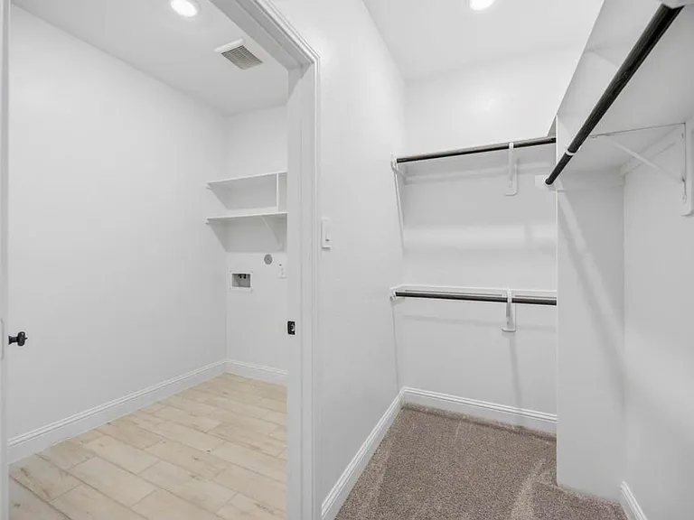 10326 Water Harbor Dr — Photo 15