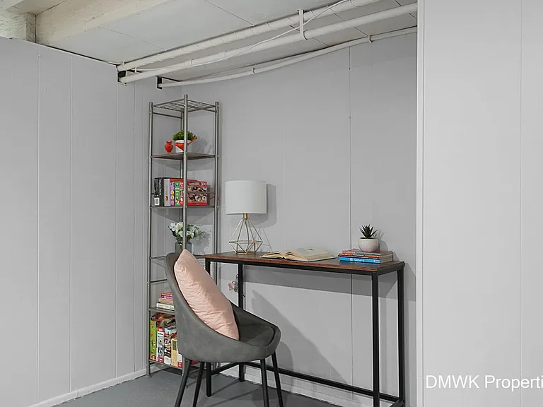 Lower Level - Entertainment Area