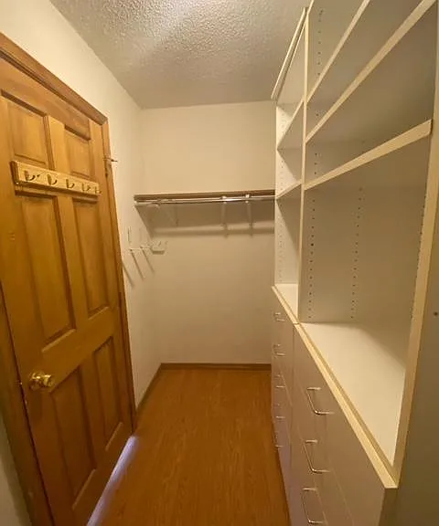 5225 Pooks Hill Rd #1528N — Photo 11