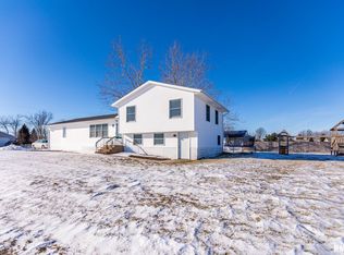 14005 140th Ave W, Taylor Ridge, IL 61284