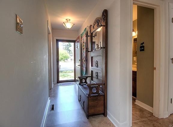 3rd image of 1601 S Red Lion Ct