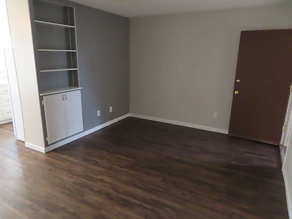 2nd image of 4542 Cherokee Ave APT 7