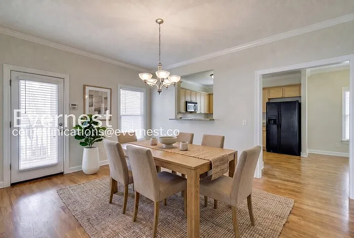 2 bed, 2.5 bath, 1600 sqft, $2,645 — Photo 3