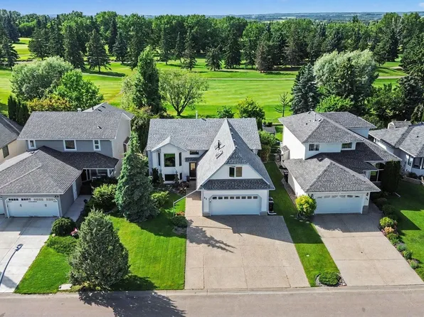 32 Fairway Dr, Spruce Grove, AB T7X 3K3