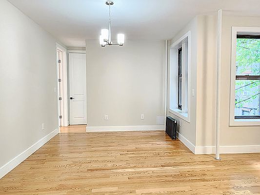 3rd image of 307 Eastern Pkwy #2L