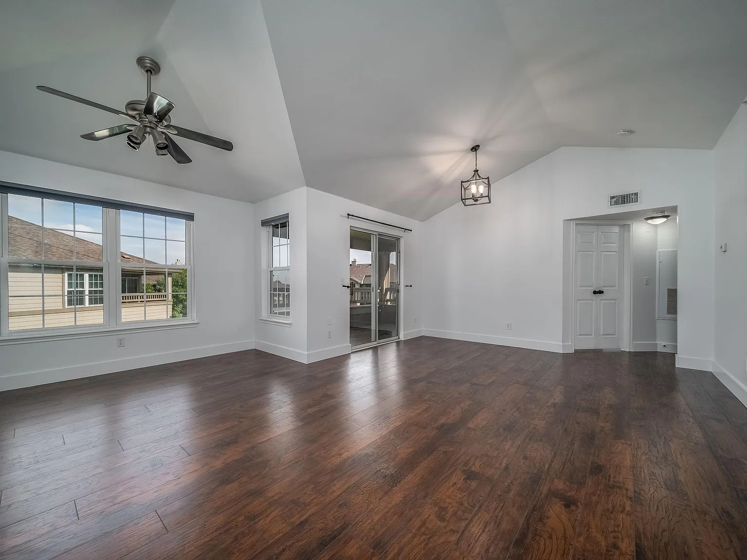12896 Ironstone Way — Photo 2