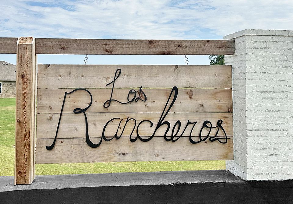 Los Rancheros Amenity Monument 2of2