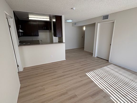 2nd image of 7601 N Hollywood Way APT 102
