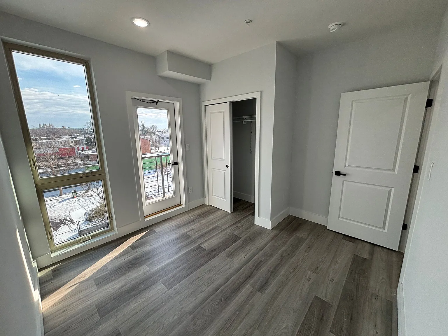 2 bed, 800 sqft, $1,700 — Photo 4