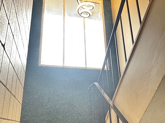 "Beautiful and well-maintained common areas _ this building is charming, clean, and carefully cared for."