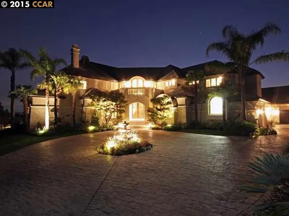19 Eagle Ridge Ln, Danville, CA 94506