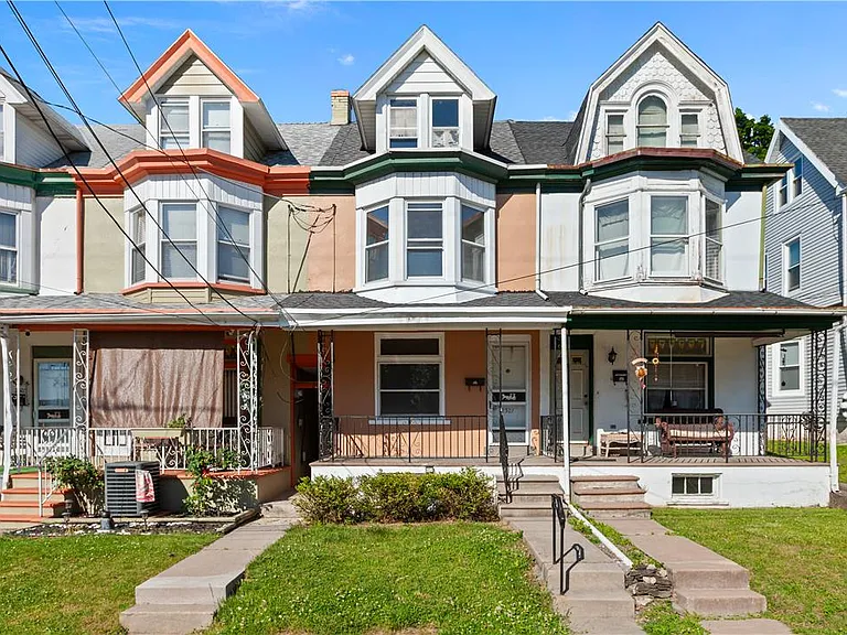 2307 S 5th St — Photo 2