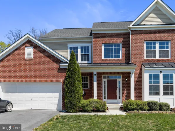 374 Avalon Trl, Hedgesville, WV 25427