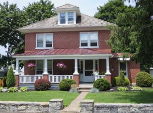 10 E Farmersville Rd, Ephrata, PA 17522