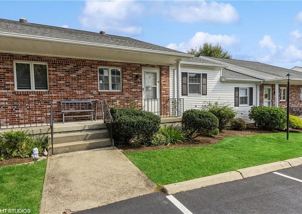 21 Scenery Ln, Johnston, RI 02919 Zillow