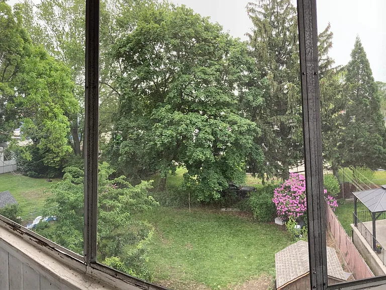 30 Emerson St #3 — Photo 17
