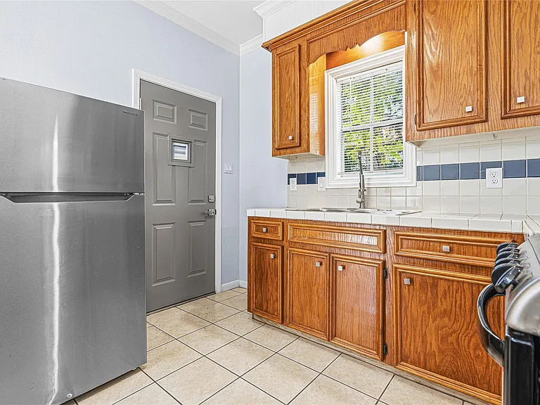 7839 Goode St #B — Photo 3