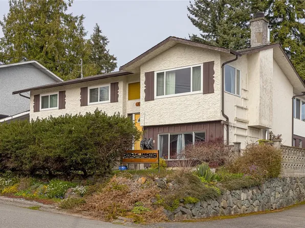3267 Cook St, North Cowichan, BC V0R 1K2