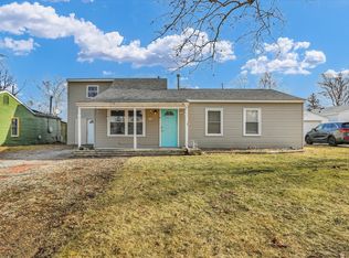 1714 Parkside Ter, Champaign, IL 61821