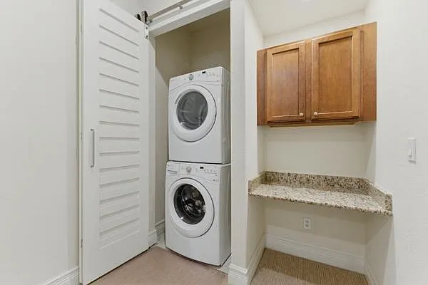 6109 NW Kendra Ln — Photo 9