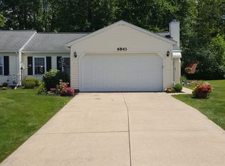 6843 Olde Meadows Ct #R, Mentor, OH 44060