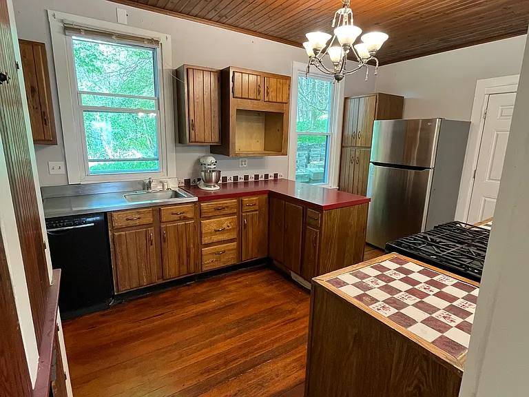 4750 Syracuse Rd — Photo 11