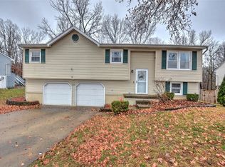 785 S Whitetail Cir, Mt Zion, IL 62549