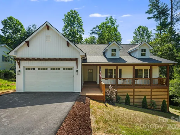 96 Sunset Ridge Dr, Etowah, NC 28729