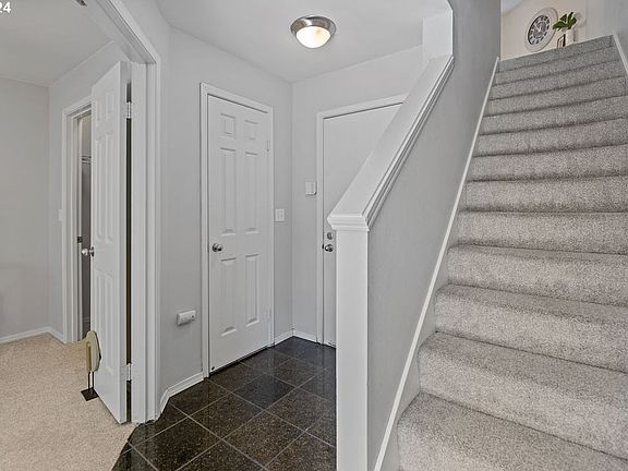 5th image of 1726 SE Halyard Ln