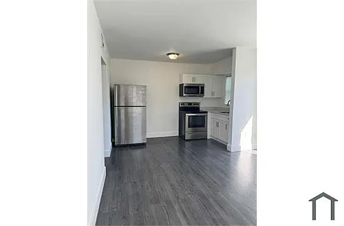 2150 NW 24th St #5 Photo 1