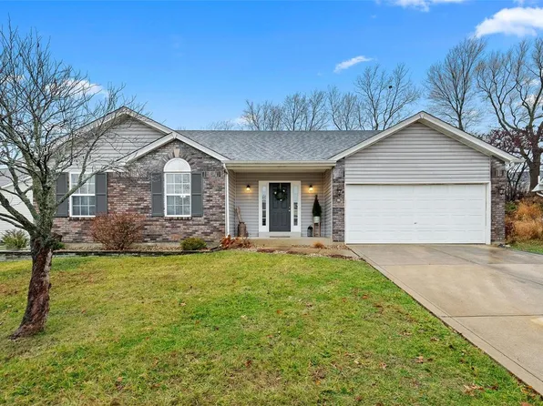 991 Reddington Oaks Ct, Saint Charles, MO 63304