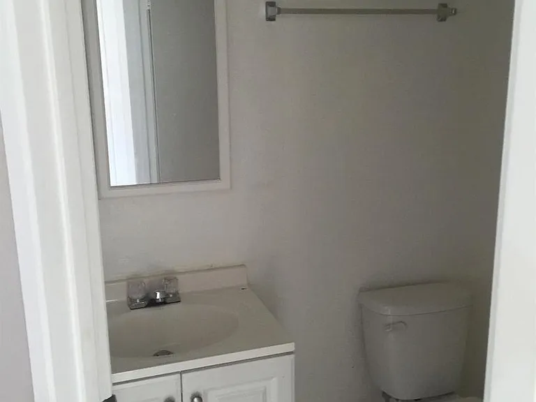 238 N 4th Ave — Photo 5