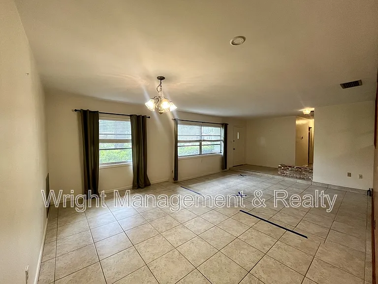 58 Arnoni Dr — Photo 5