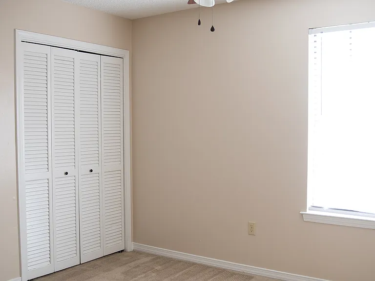 Perkins Place Townhomes — Photo 8