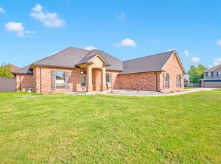 2901 Firewheel Rd, Edmond, OK 73013