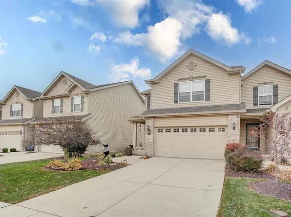 6814 Hampshire Ct, Maryville, IL 62062