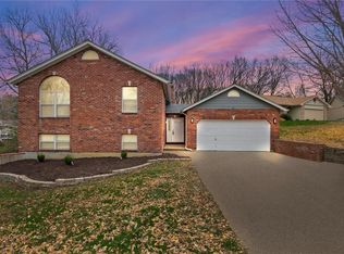 4 Witten Ct, Saint Charles, MO