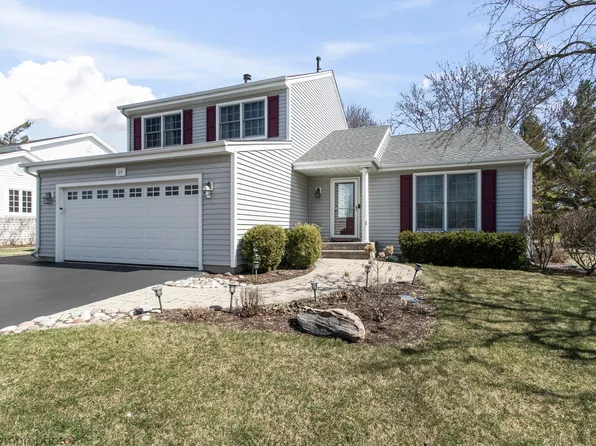 64 E Harbor Dr, Lake Zurich, IL 60047