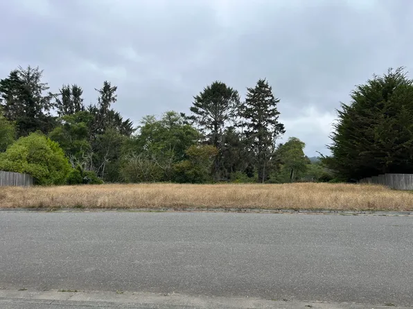 2973 Springer Dr, McKinleyville, CA 95519
